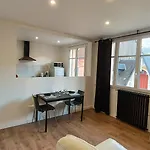 Apartment Foucault - - Au Coeur De *