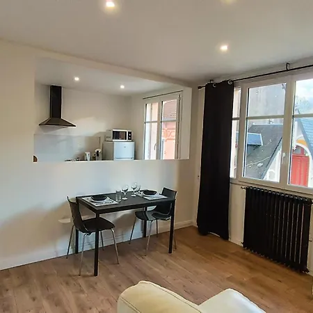 Apartman Foucault - - Au Coeur De *