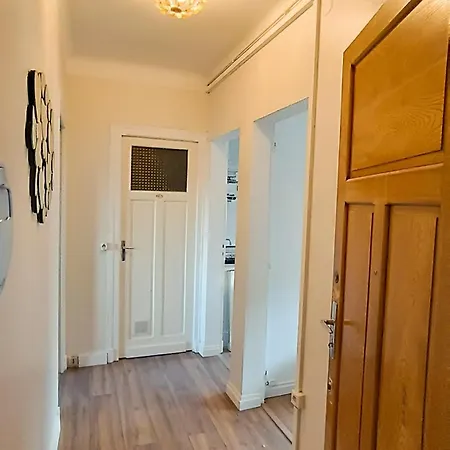 Foucault - - Au Coeur De Apartamento *