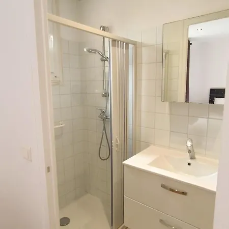 Foucault - - Au Coeur De Λούρδη