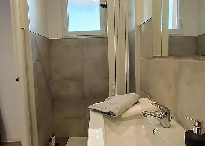 Foucault - - Au Coeur De * ルルド