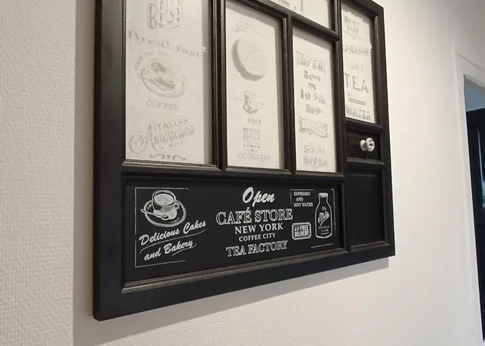 Foucault - - Au Coeur De アパート