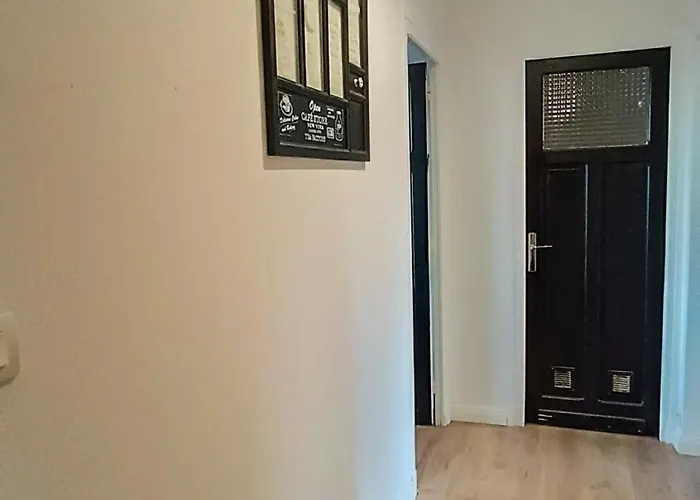 Foucault - - Au Coeur De アパート