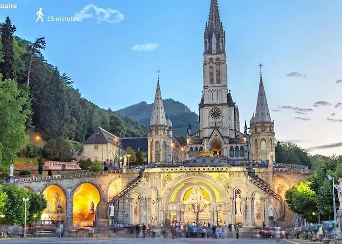 アパート Foucault - - Au Coeur De *