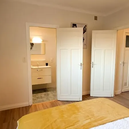 Apartment Foucault - - Au Coeur De *