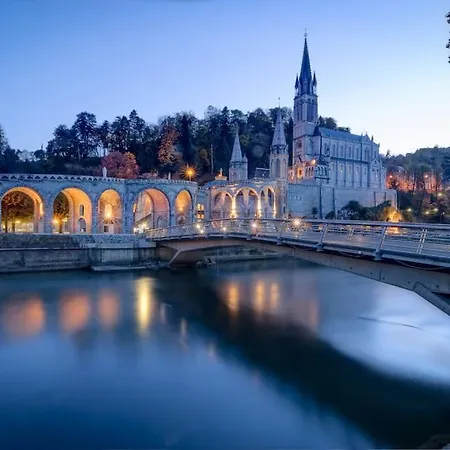 Foucault - - Au Coeur De * Lourdes