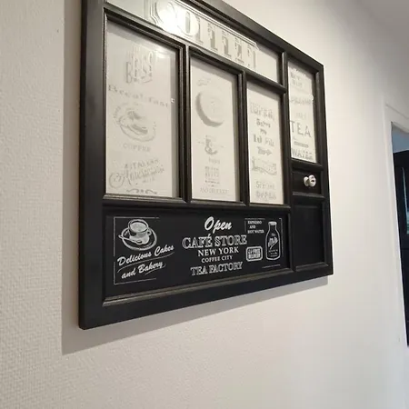 Foucault - - Au Coeur De 公寓