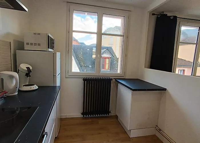 Foucault - - Au Coeur De Appartamento Lourdes