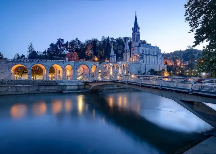 Foucault - - Au Coeur De * Lourdes